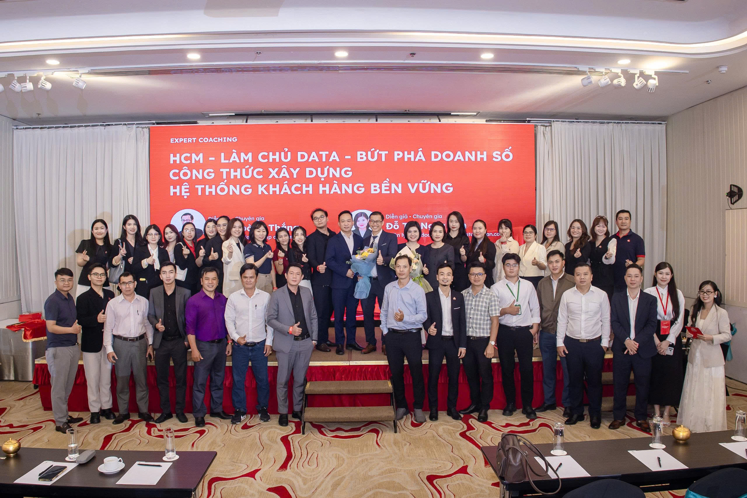 TEN STARS LAND THAM DỰ SỰ KIỆN "EXPERT COACHING" TẠI TP.HCM: LÀM CHỦ DỮ LIỆU ĐỂ ĐÓN ĐẦU CHU KỲ BẤT ĐỘNG SẢN 2026 VÀ CHIẾN LƯỢC TRIỂN KHAI FIVE STAR ECO CITY